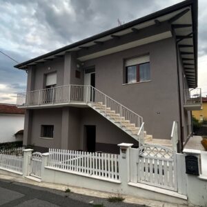 Villa in vendita a Bucine