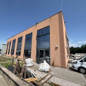 Capannone in vendita a Terranuova Bracciolini