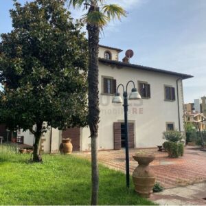Villa in vendita a Arezzo
