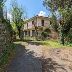 Villa in vendita a Castelfranco Piandisco